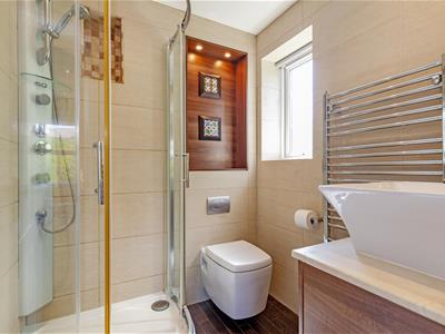 Exquisite En-Suite